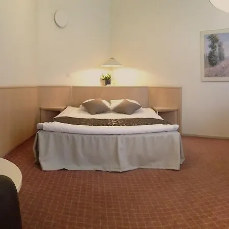 Szálloda Avion 3*