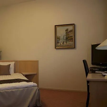Hotell Avion 3*
